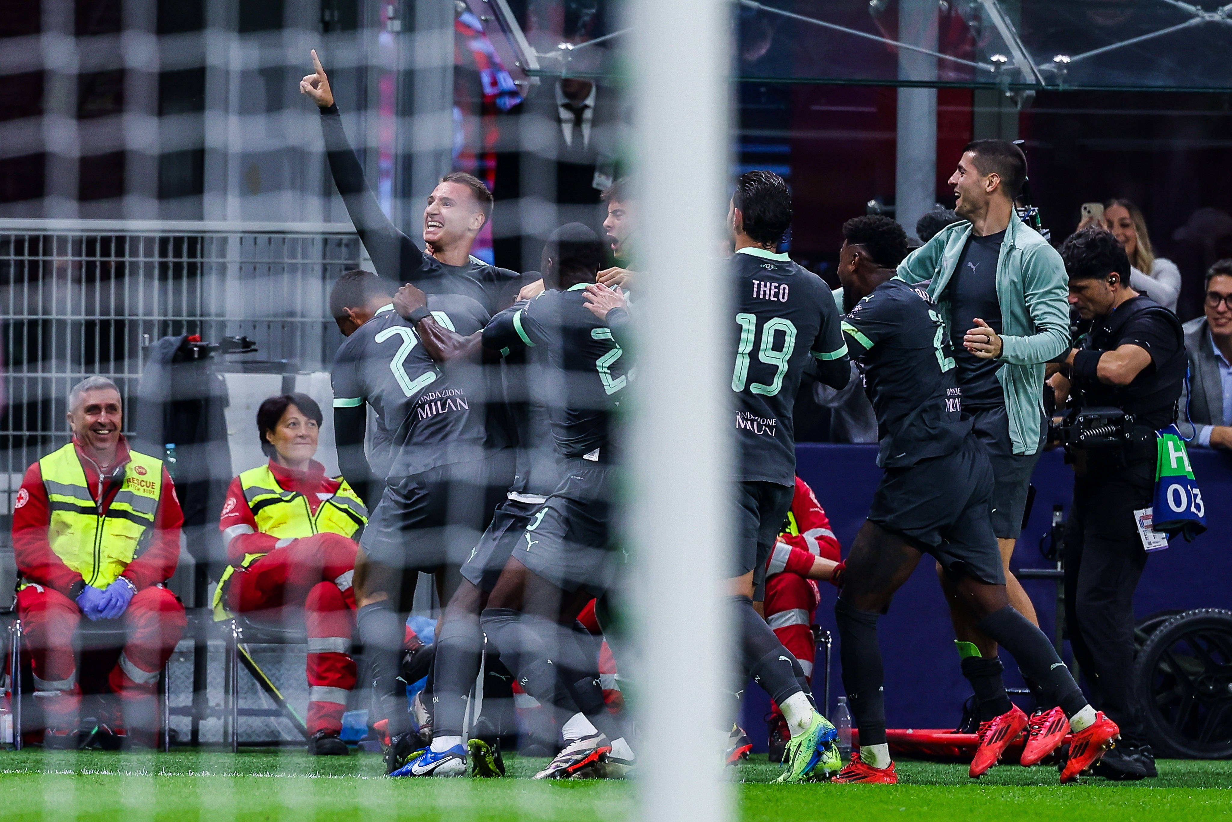 El este senzația Italiei! La 15 ani debuta &icirc;n Serie A, la 16 ani a debutat și &icirc;n Champions League, dar golul &icirc;nscris a fost anulat